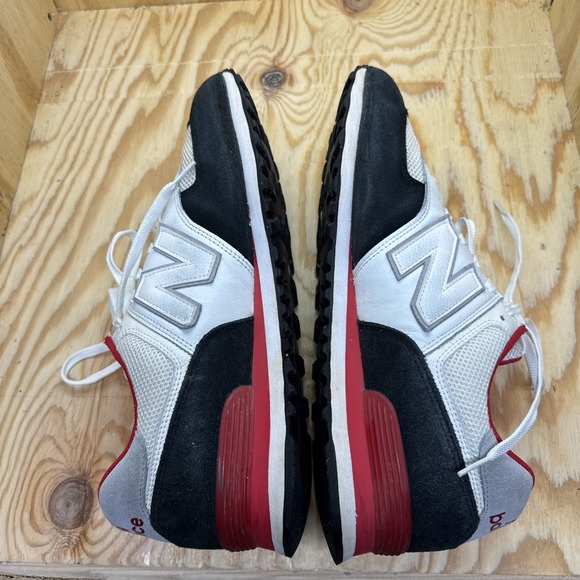 SOLD‎